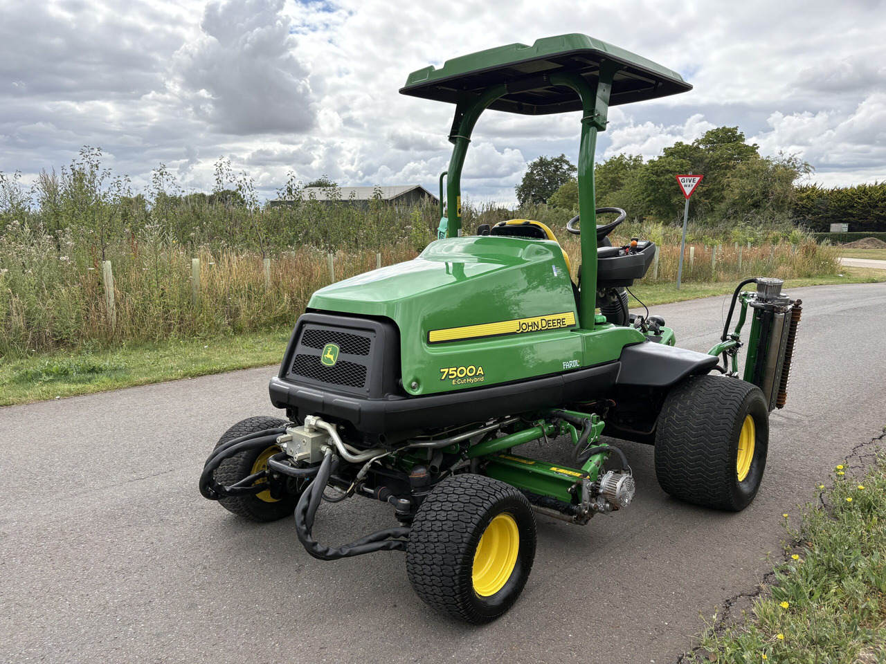 John Deere 7500AE Fairway Mower - Χλοοκοπτικό: φωτογραφία 4 John Deere 7500AE Fairway Mower - Χλοοκοπτικό: φωτογραφία 4