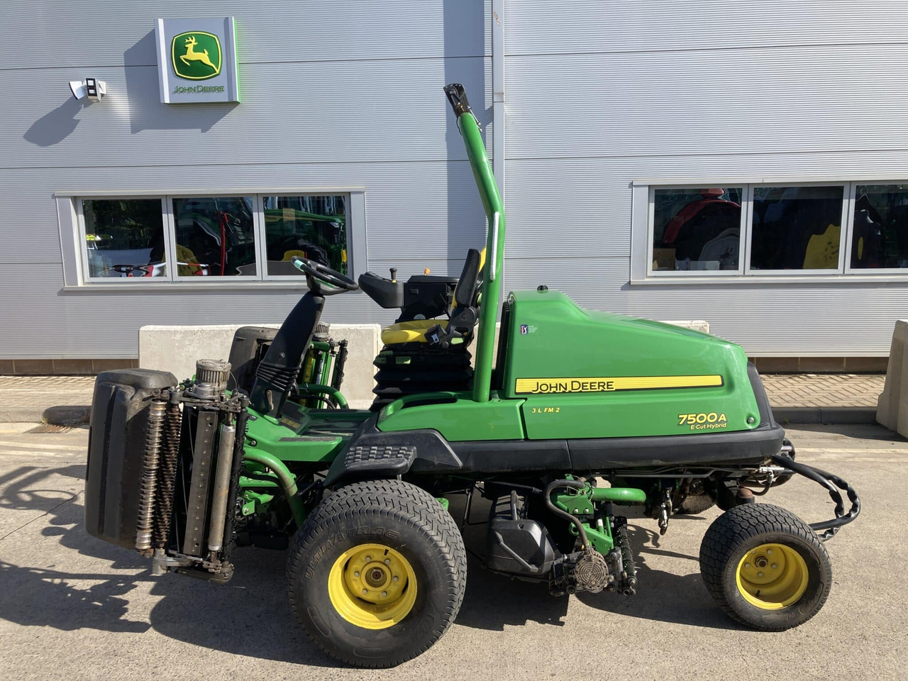 John Deere 7500AE Fairway Mower - Χλοοκοπτικό: φωτογραφία 2 John Deere 7500AE Fairway Mower - Χλοοκοπτικό: φωτογραφία 2