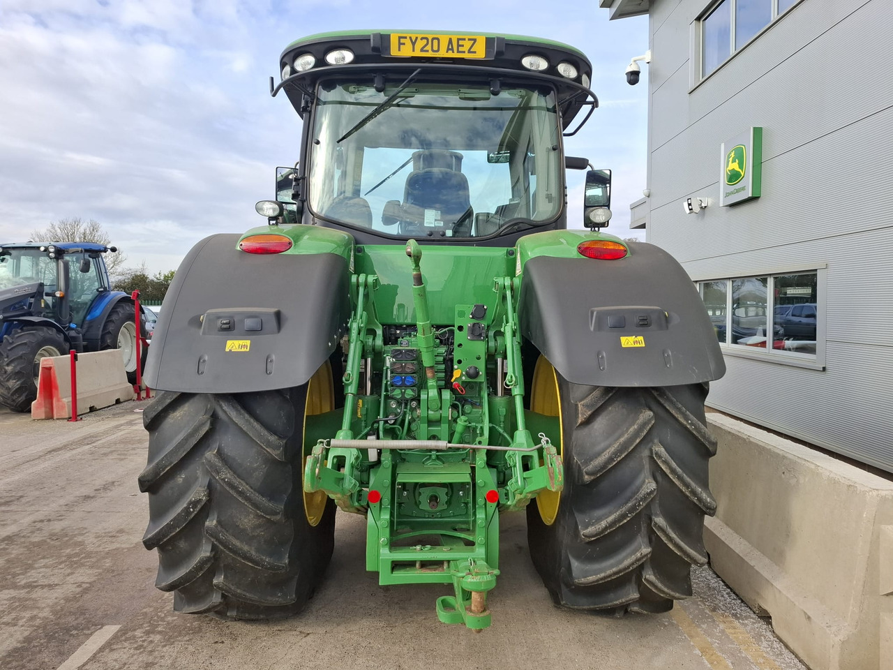 John Deere 8270R - Τρακτέρ: φωτογραφία 4 John Deere 8270R - Τρακτέρ: φωτογραφία 4