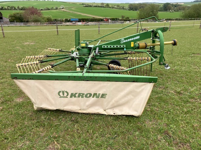 Krone Swadro 421/11 - Χορτοσυλλέκτης: φωτογραφία 4 Krone Swadro 421/11 - Χορτοσυλλέκτης: φωτογραφία 4