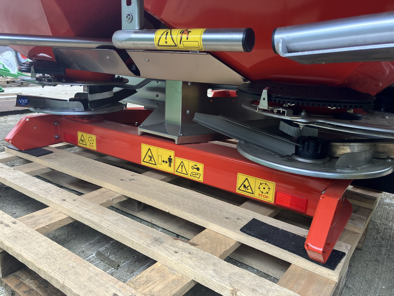 Kuhn Axis 40.2 M-EMC-W - Λιπασματοδιανομέας: φωτογραφία 4 Kuhn Axis 40.2 M-EMC-W - Λιπασματοδιανομέας: φωτογραφία 4