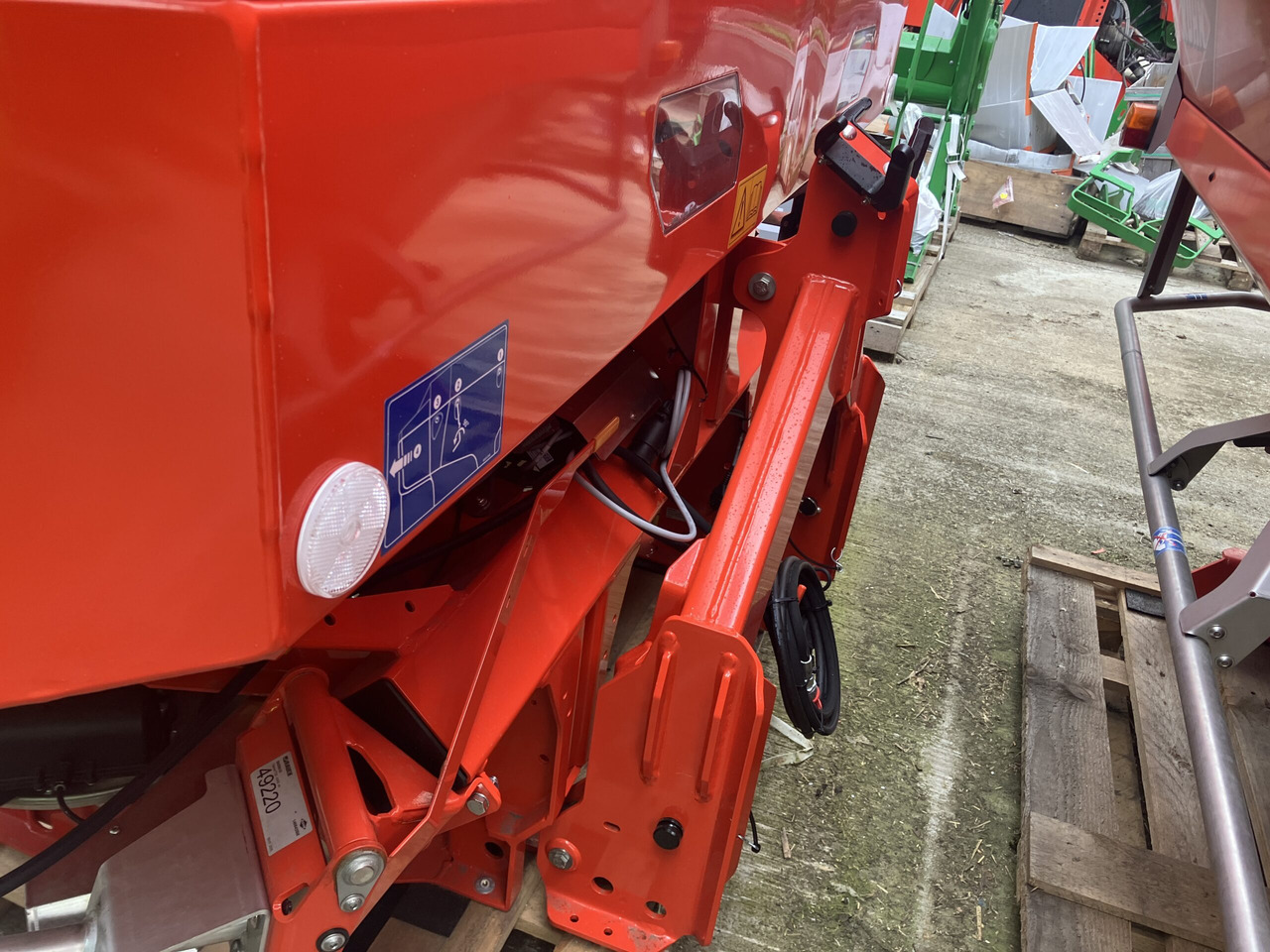 Kuhn Axis 40.2 M-EMC-W - Λιπασματοδιανομέας: φωτογραφία 5 Kuhn Axis 40.2 M-EMC-W - Λιπασματοδιανομέας: φωτογραφία 5