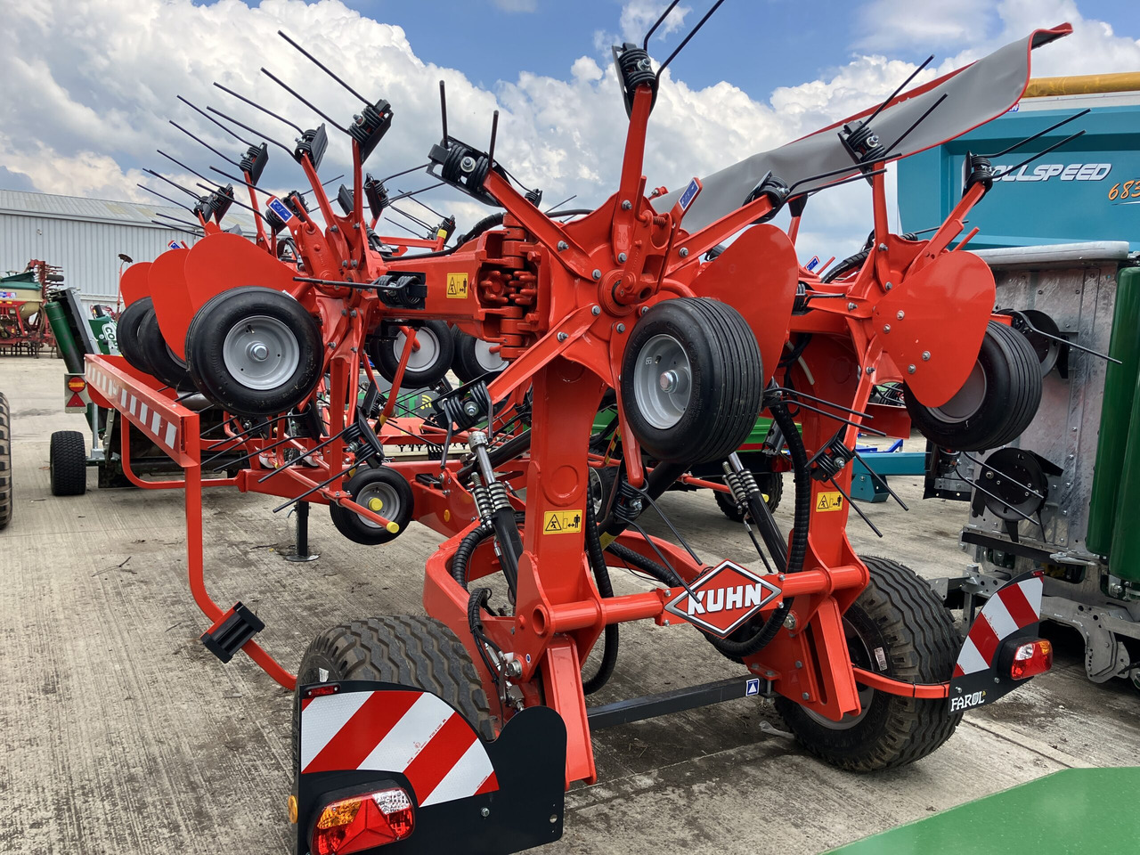 Kuhn GF13003 - Σανού και κτηνοτροφικά μηχανήματα: φωτογραφία 4 Kuhn GF13003 - Σανού και κτηνοτροφικά μηχανήματα: φωτογραφία 4
