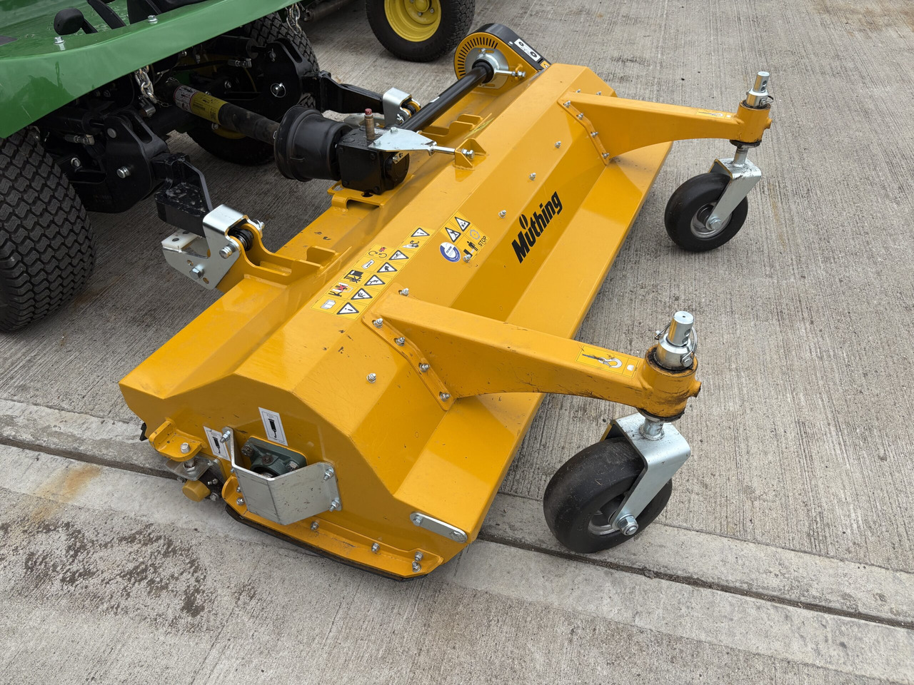 Muthing MU-FM160 JD Outfront Flail Mower Demo - Καταστροφέας με σφυριά: φωτογραφία 2 Muthing MU-FM160 JD Outfront Flail Mower Demo - Καταστροφέας με σφυριά: φωτογραφία 2