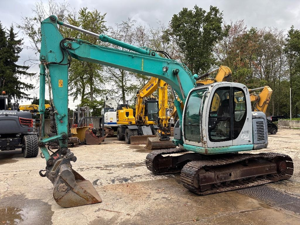 Kobelco SK 135 - Ερπυστριοφόρος εκσκαφέας: φωτογραφία 1 Kobelco SK 135 - Ερπυστριοφόρος εκσκαφέας: φωτογραφία 1