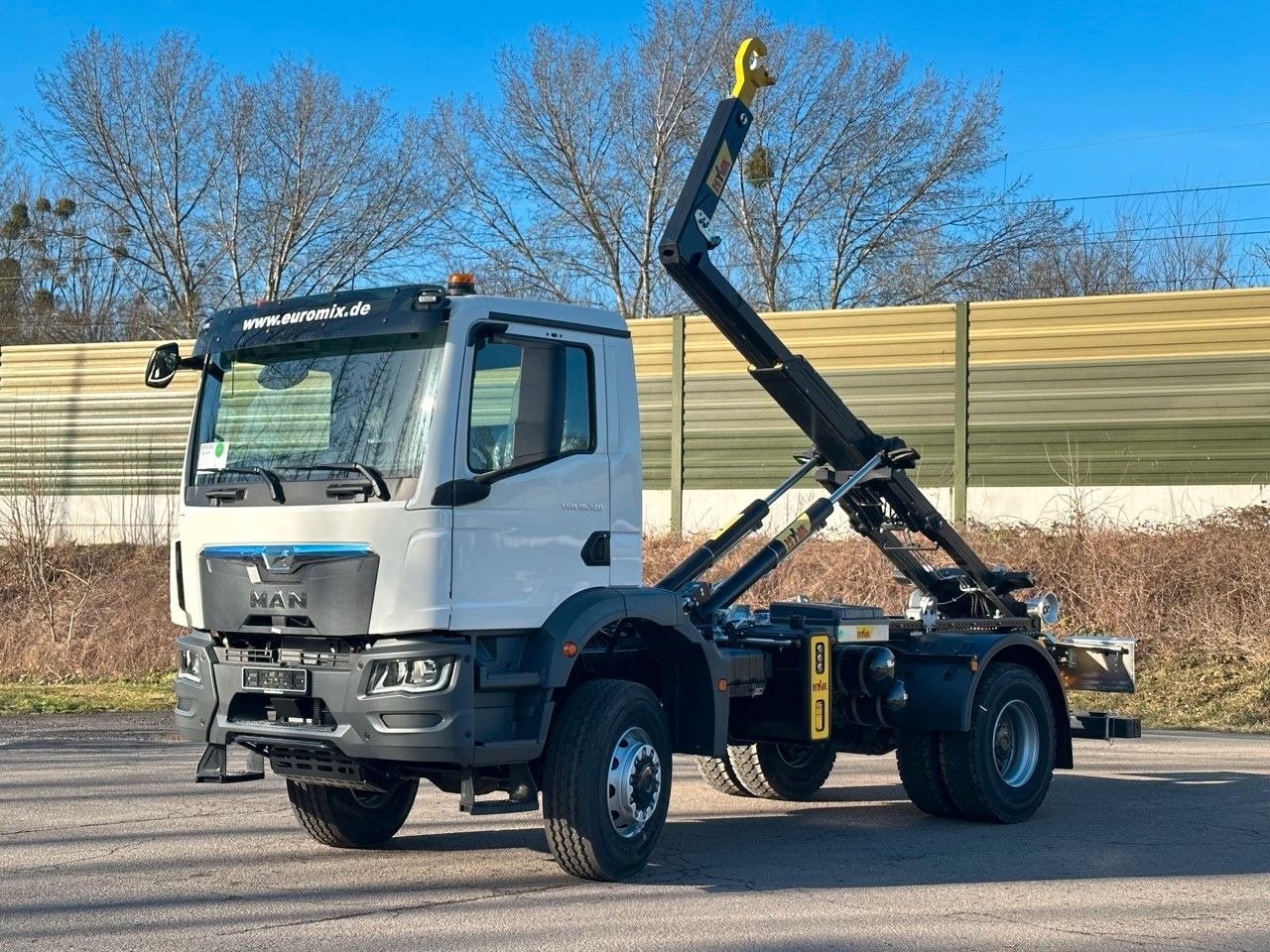 MAN TGM 18.320 4x4 Euro 6e Hyva 12-45 - Φορτηγό φόρτωσης γάντζου, Φορτηγό με γερανό: φωτογραφία 1 MAN TGM 18.320 4x4 Euro 6e Hyva 12-45 - Φορτηγό φόρτωσης γάντζου, Φορτηγό με γερανό: φωτογραφία 1