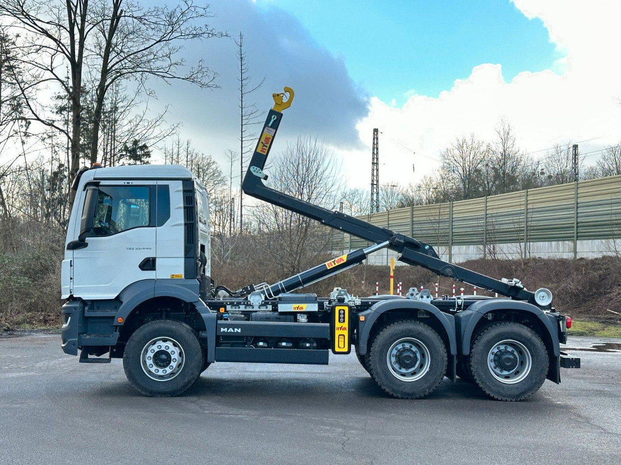 MAN TGS 33.440 6x4 Euro6e Abrollkipper Hyva - Φορτηγό φόρτωσης γάντζου, Φορτηγό με γερανό: φωτογραφία 3 MAN TGS 33.440 6x4 Euro6e Abrollkipper Hyva - Φορτηγό φόρτωσης γάντζου, Φορτηγό με γερανό: φωτογραφία 3