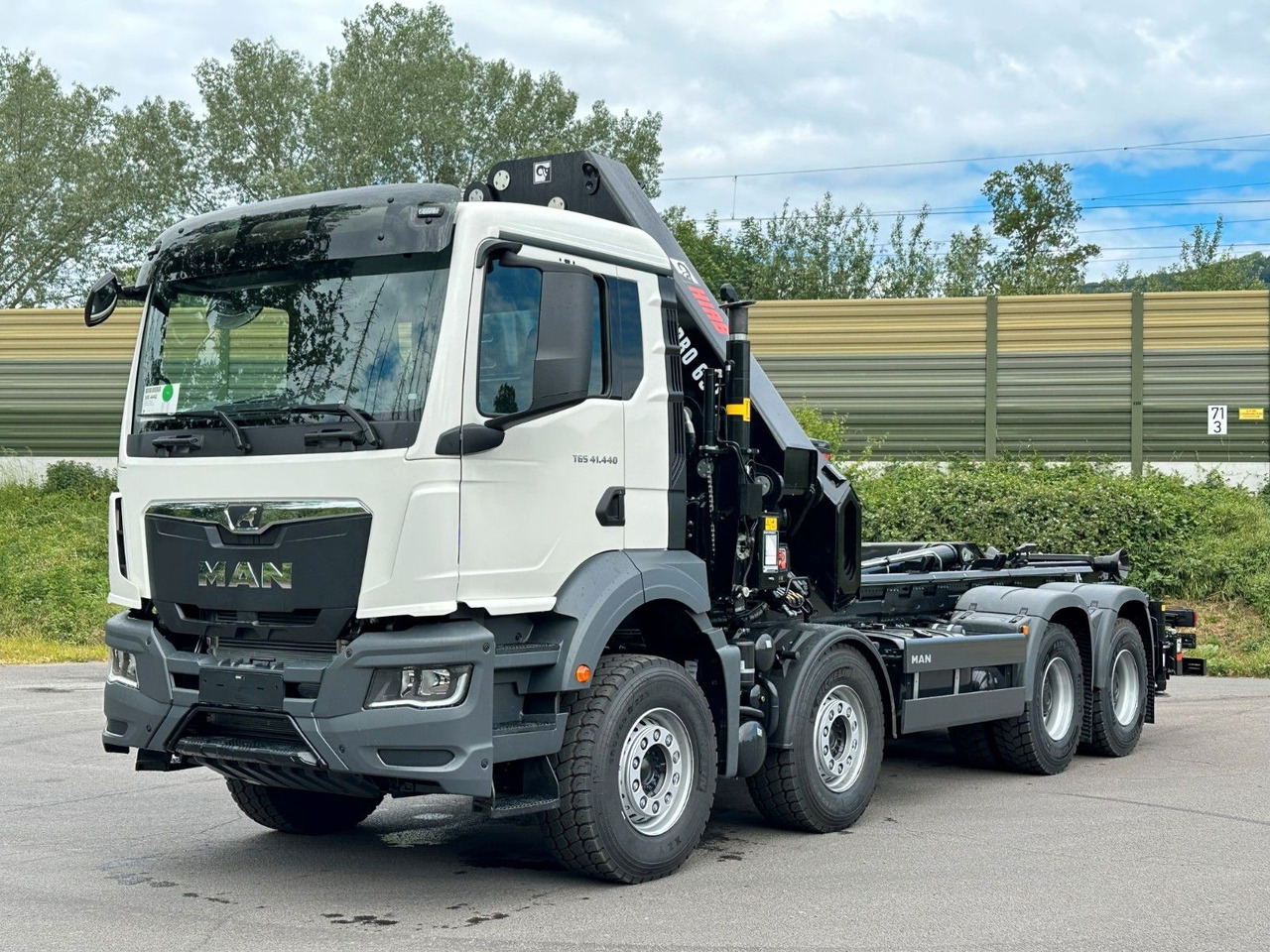 MAN TGS 35.520 8x4 Abrollkipper + Kran HIAB 658E6 - Φορτηγό φόρτωσης γάντζου, Φορτηγό με γερανό: φωτογραφία 2 MAN TGS 35.520 8x4 Abrollkipper + Kran HIAB 658E6 - Φορτηγό φόρτωσης γάντζου, Φορτηγό με γερανό: φωτογραφία 2