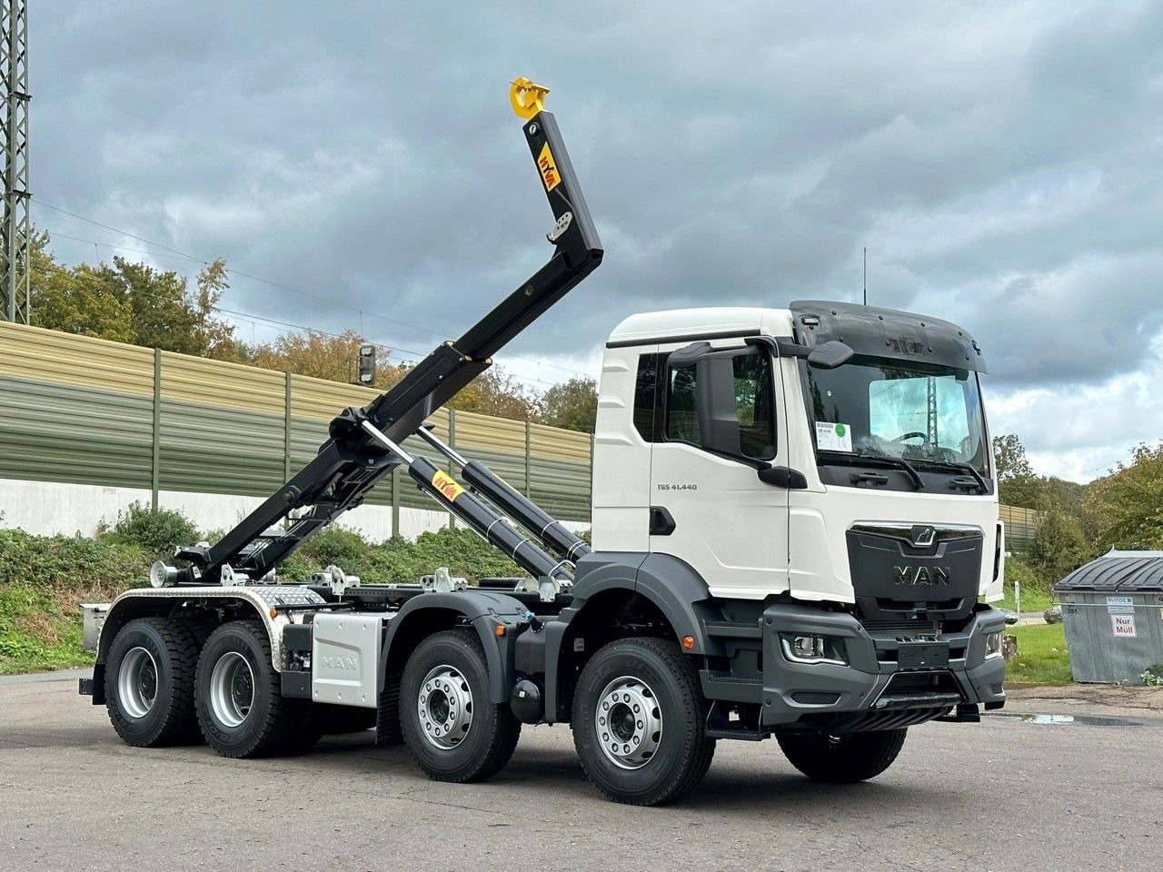 MAN TGS 41.440 8x4 Euro6e Hyva 26-55 Abrollkipper - Φορτηγό φόρτωσης γάντζου: φωτογραφία 1 MAN TGS 41.440 8x4 Euro6e Hyva 26-55 Abrollkipper - Φορτηγό φόρτωσης γάντζου: φωτογραφία 1