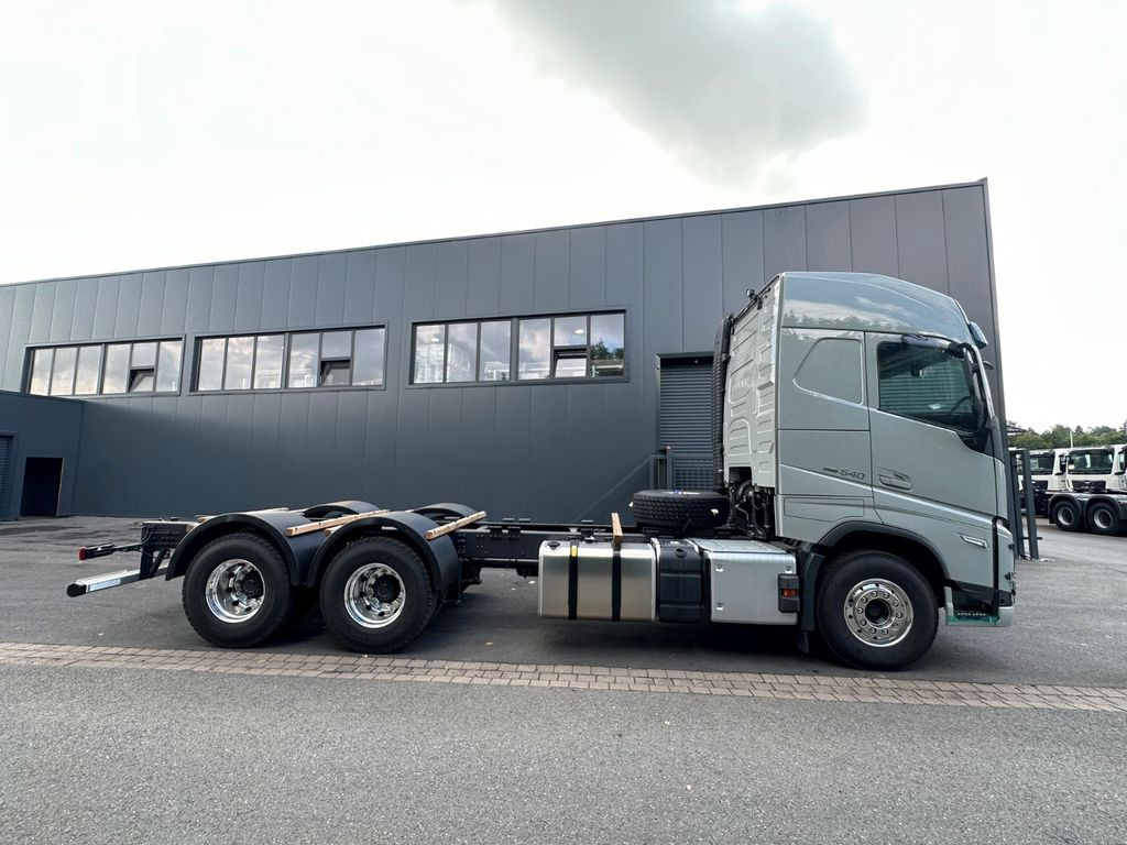 Volvo FH 540 6x4 - Φορτηγό σασί: φωτογραφία 4 Volvo FH 540 6x4 - Φορτηγό σασί: φωτογραφία 4