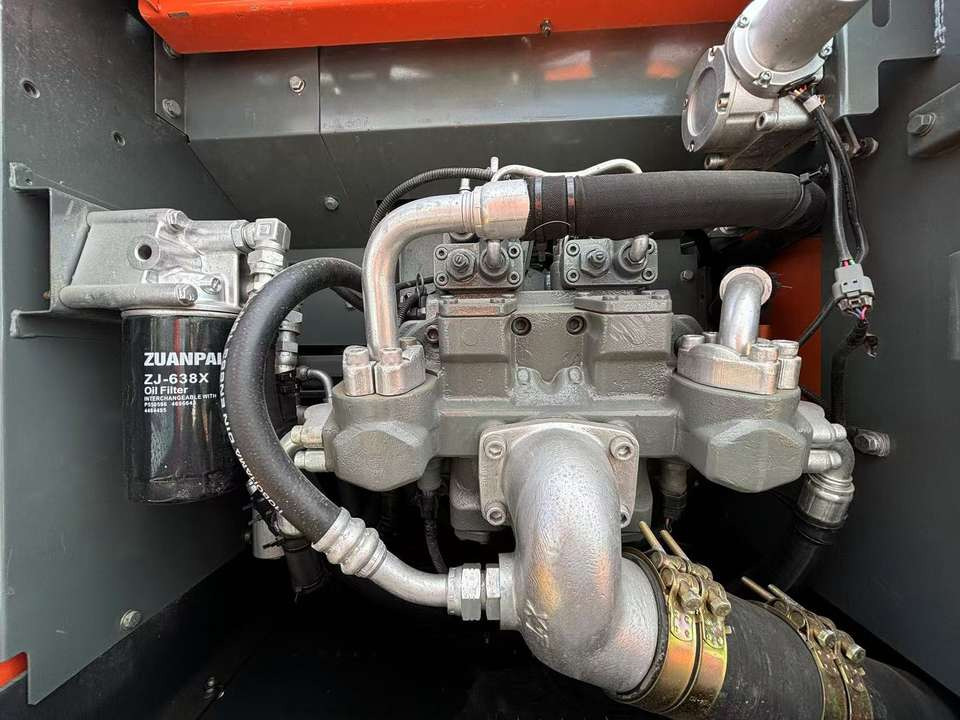 HITACHI ZX200-3 - Ερπυστριοφόρος εκσκαφέας: φωτογραφία 4 HITACHI ZX200-3 - Ερπυστριοφόρος εκσκαφέας: φωτογραφία 4