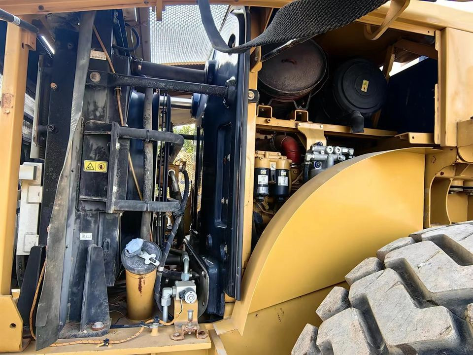 Original CAT Used CAT 950GC Wheel Loader Caterpillar 950GC CAT Loader Low Service Time - Ελαστιχοφόρος φορτωτής: φωτογραφία 5 Original CAT Used CAT 950GC Wheel Loader Caterpillar 950GC CAT Loader Low Service Time - Ελαστιχοφόρος φορτωτής: φωτογραφία 5