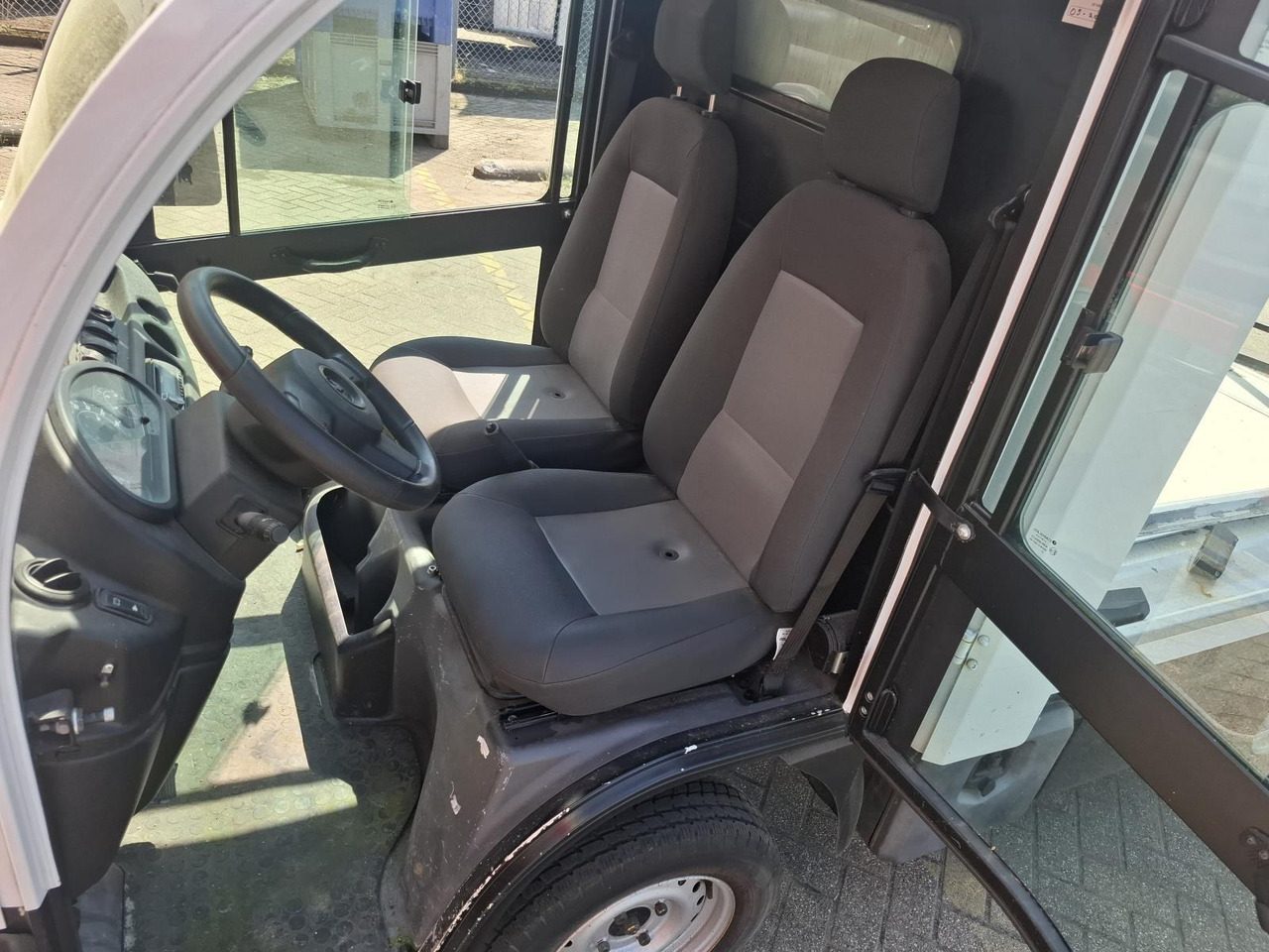 Aixam Mega E-Worker Elektrische Bakwagen RK-437-P - Αμαξίδιo του γκολφ: φωτογραφία 2 Aixam Mega E-Worker Elektrische Bakwagen RK-437-P - Αμαξίδιo του γκολφ: φωτογραφία 2