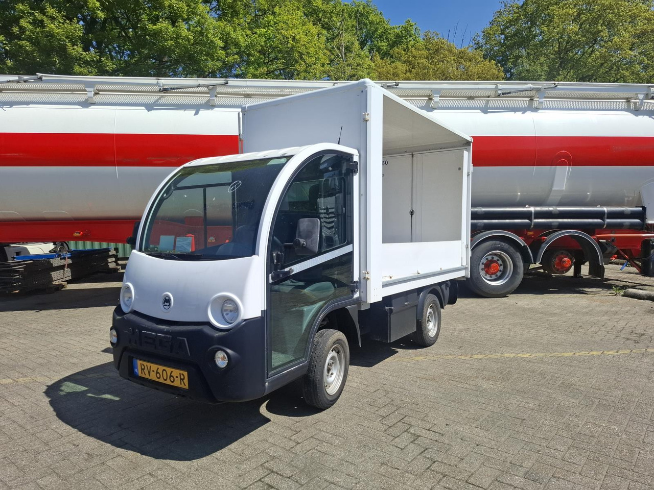 Aixam Mega E-Worker Elektrische Bakwagen RV-606-R - Αμαξίδιo του γκολφ: φωτογραφία 1 Aixam Mega E-Worker Elektrische Bakwagen RV-606-R - Αμαξίδιo του γκολφ: φωτογραφία 1