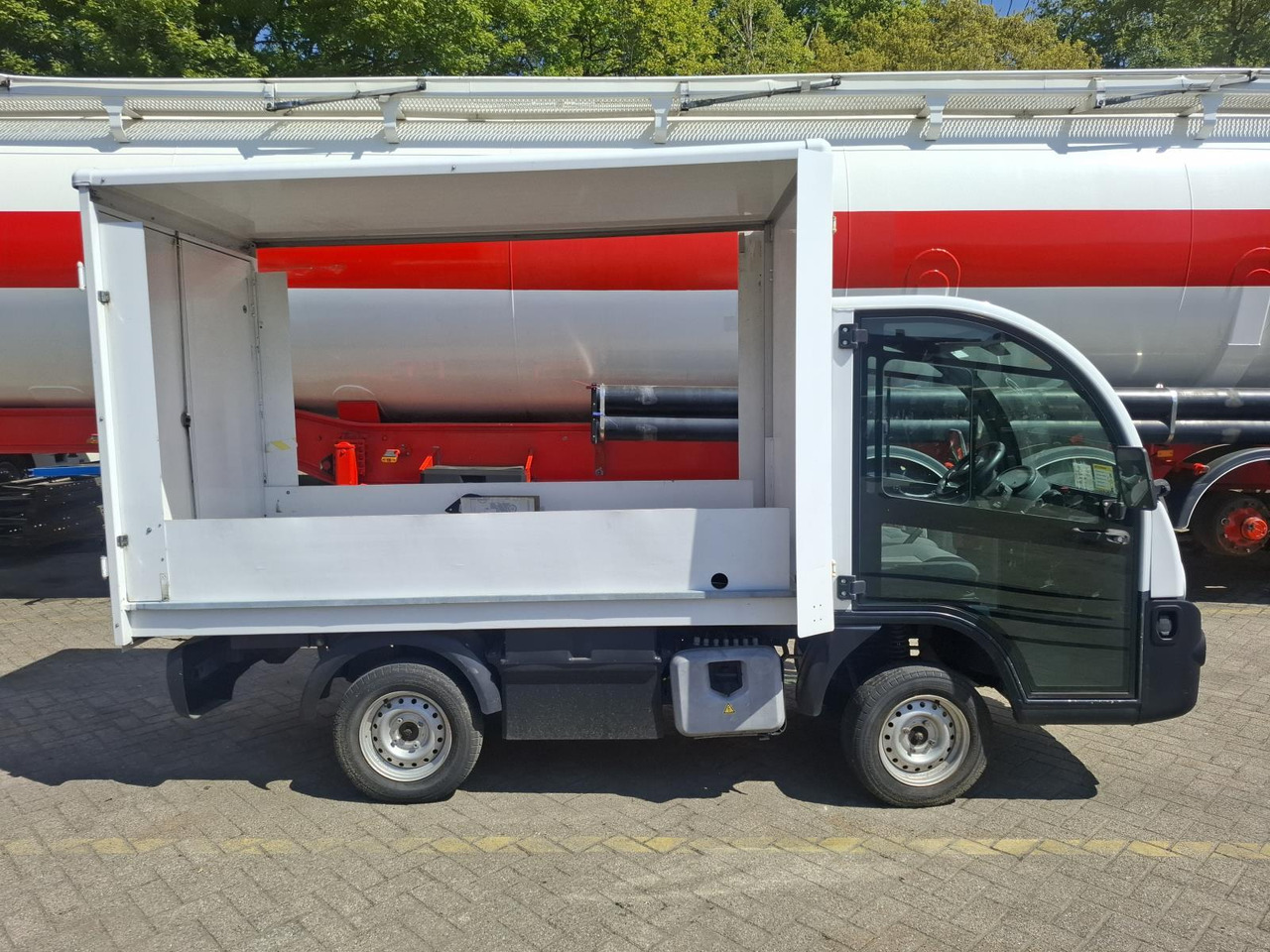 Aixam Mega E-Worker Elektrische Bakwagen RV-606-R - Αμαξίδιo του γκολφ: φωτογραφία 3 Aixam Mega E-Worker Elektrische Bakwagen RV-606-R - Αμαξίδιo του γκολφ: φωτογραφία 3