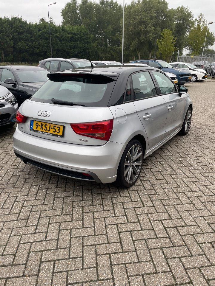 Audi A1 Sportback 1.2 TFSI Admired | 2013 | 216.082 km | 9KSJ53 | NAP: Logisch - Hatchback: φωτογραφία 4 Audi A1 Sportback 1.2 TFSI Admired | 2013 | 216.082 km | 9KSJ53 | NAP: Logisch - Hatchback: φωτογραφία 4