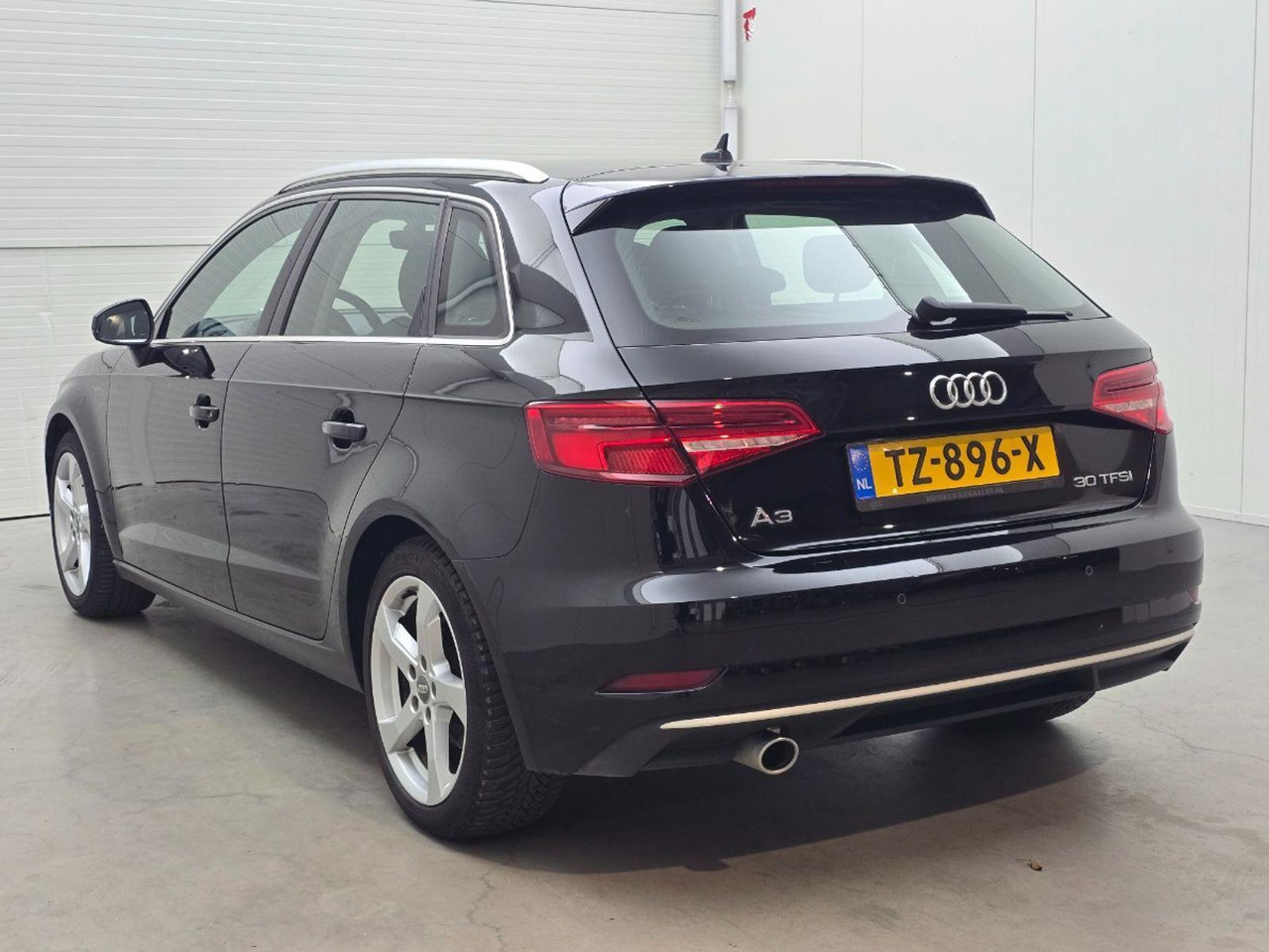 Audi A3 Sportback 30 TFSI Sport Lease Edition | 2018 | 121.664 km | Automaat | TZ896X | NAP: Logisch - Hatchback: φωτογραφία 3 Audi A3 Sportback 30 TFSI Sport Lease Edition | 2018 | 121.664 km | Automaat | TZ896X | NAP: Logisch - Hatchback: φωτογραφία 3