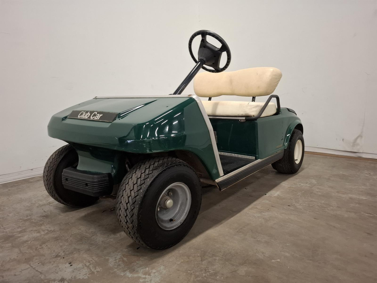 ClubCar DS 2 seater (1) A9747-622827 - Αμαξίδιo του γκολφ: φωτογραφία 1 ClubCar DS 2 seater (1) A9747-622827 - Αμαξίδιo του γκολφ: φωτογραφία 1
