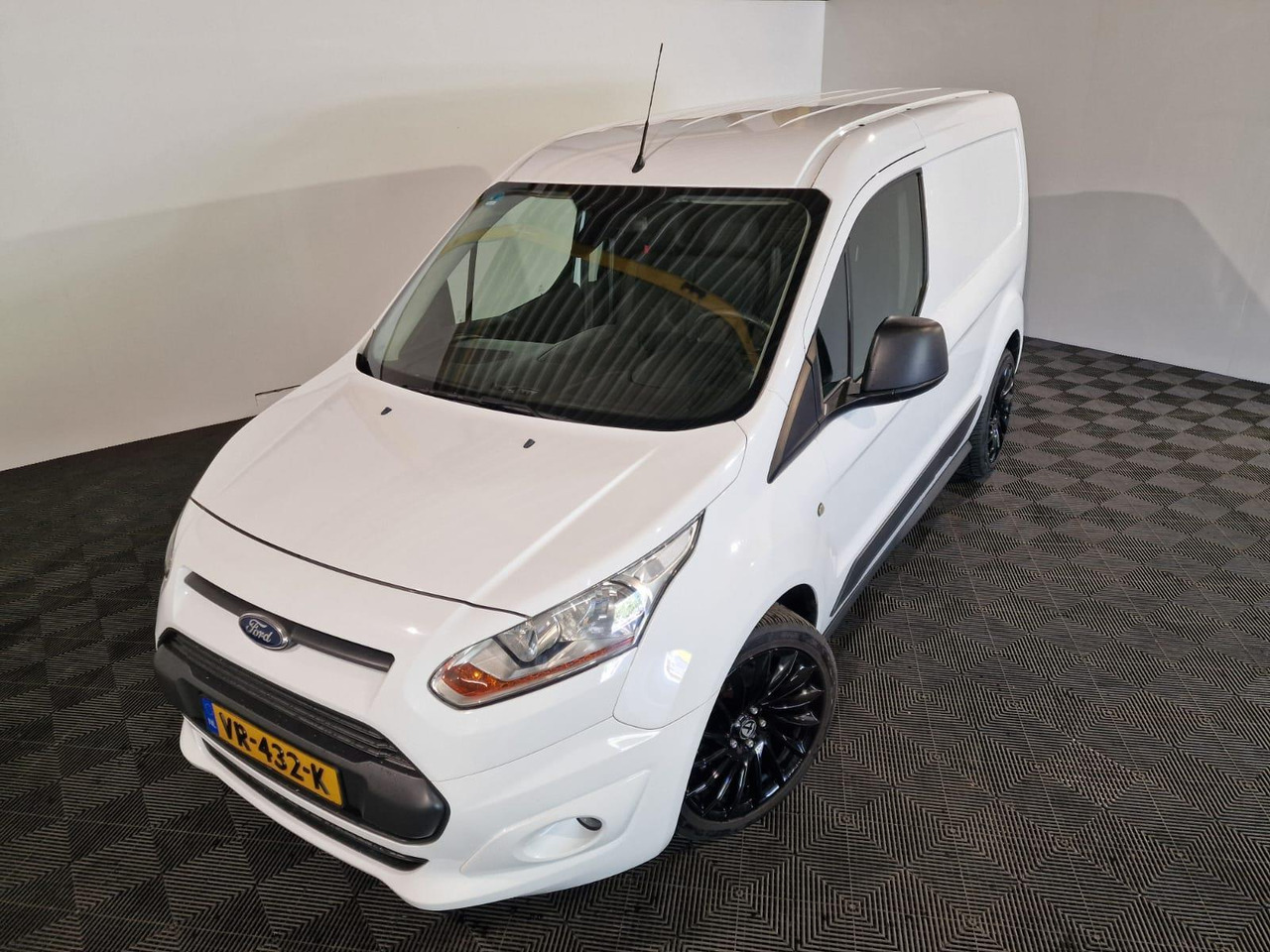 Ford Transit Connect 1.6 TDCI L1 Trend VR-432-K - Μικρό βαν: φωτογραφία 1 Ford Transit Connect 1.6 TDCI L1 Trend VR-432-K - Μικρό βαν: φωτογραφία 1