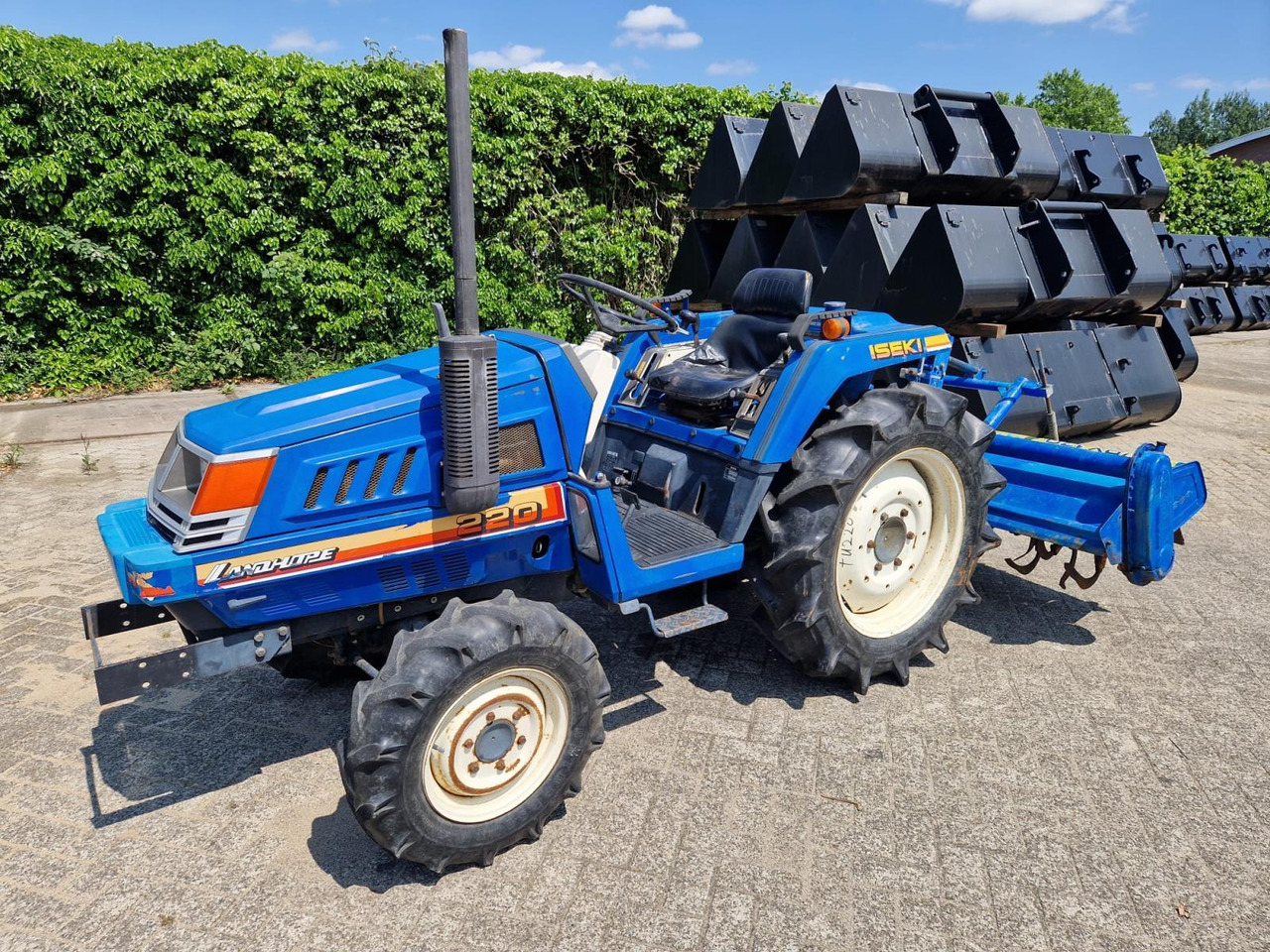 Τρακτέρ Iseki Landhope 220 Minitractor met Grondfrees: φωτογραφία 1