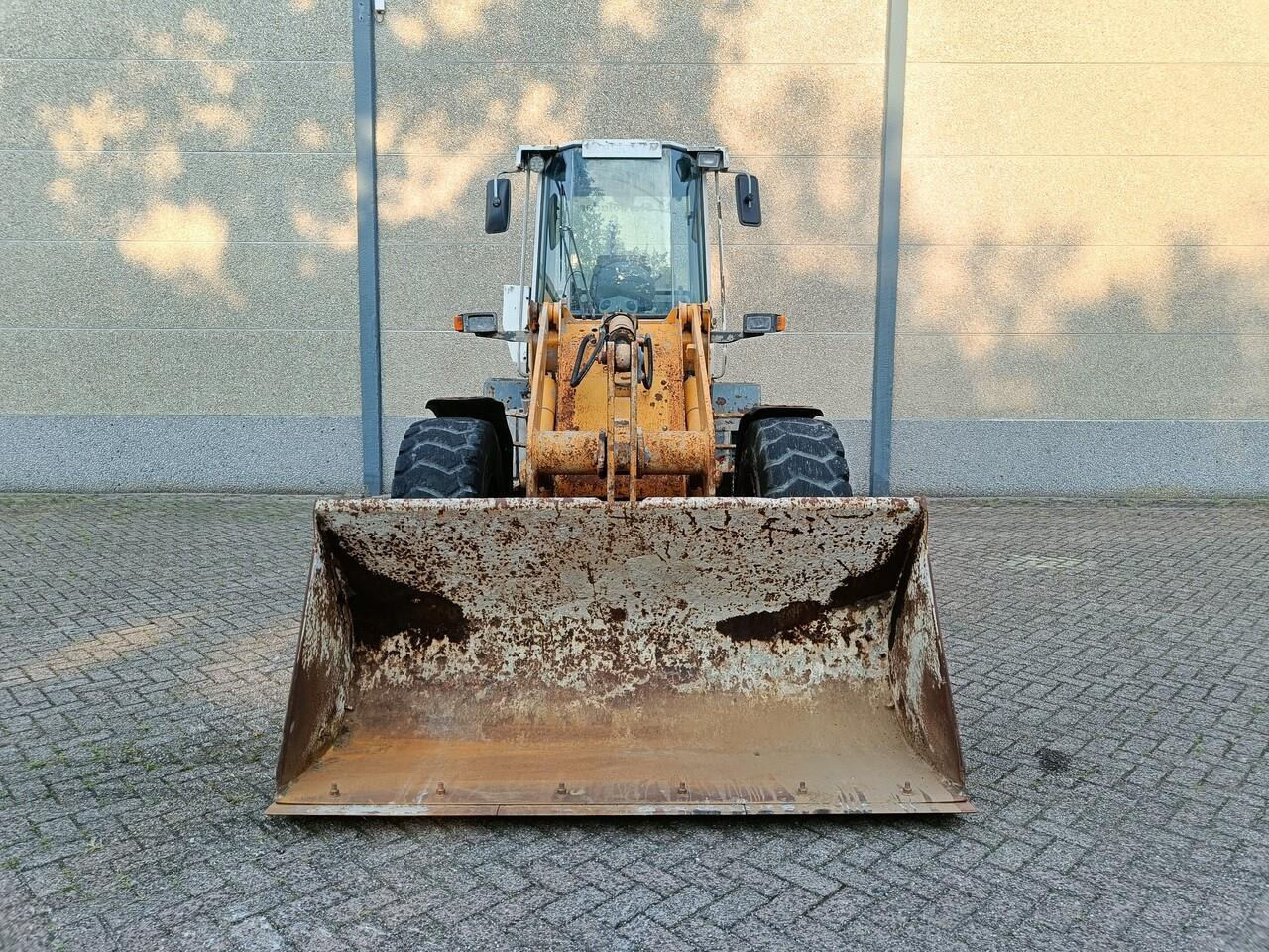 Liebherr L514 Shovel - Ελαστιχοφόρος φορτωτής: φωτογραφία 2 Liebherr L514 Shovel - Ελαστιχοφόρος φορτωτής: φωτογραφία 2