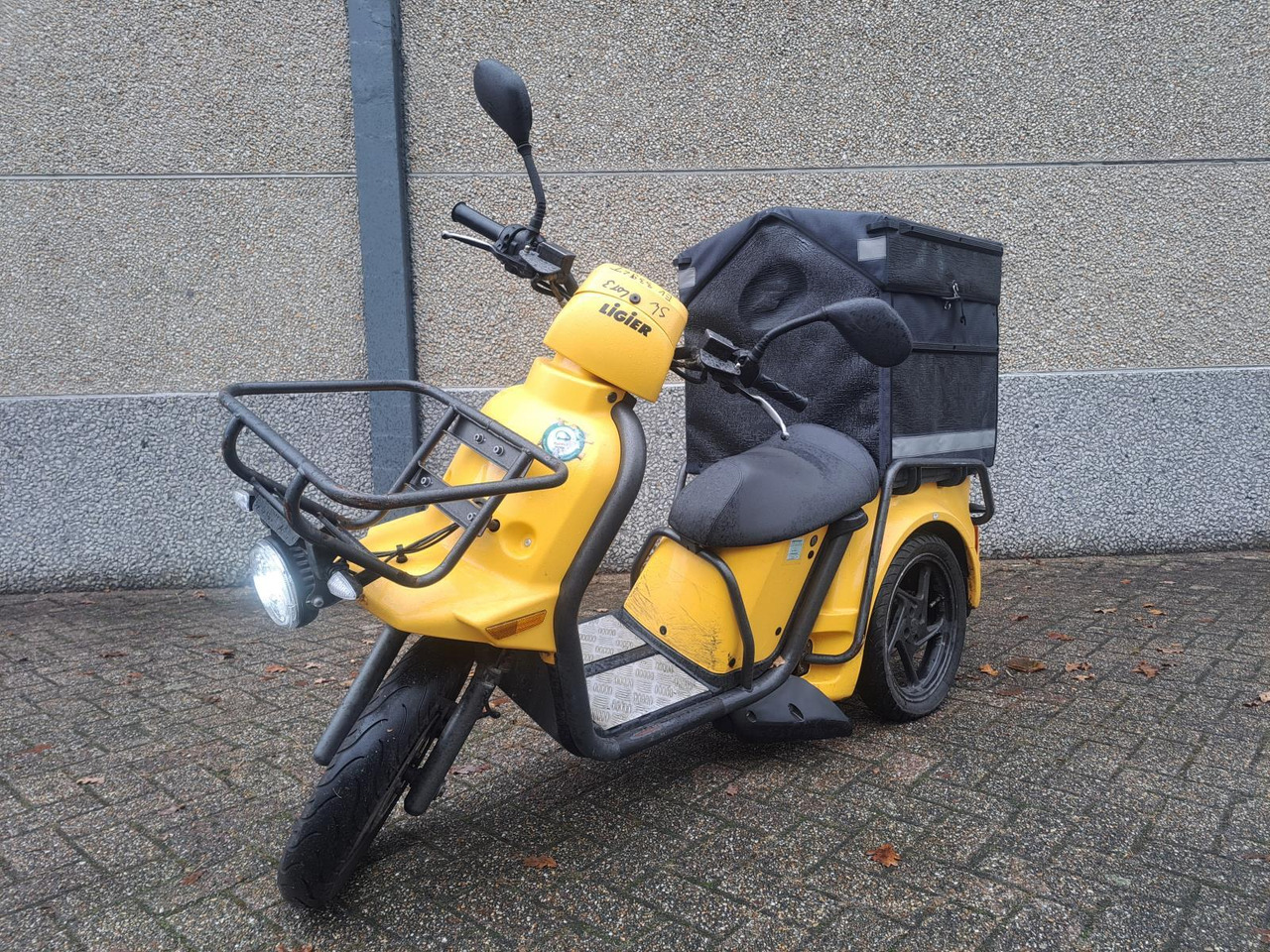Ligier L2e-P Postscooter - Μοτοσικλέτα: φωτογραφία 1 Ligier L2e-P Postscooter - Μοτοσικλέτα: φωτογραφία 1