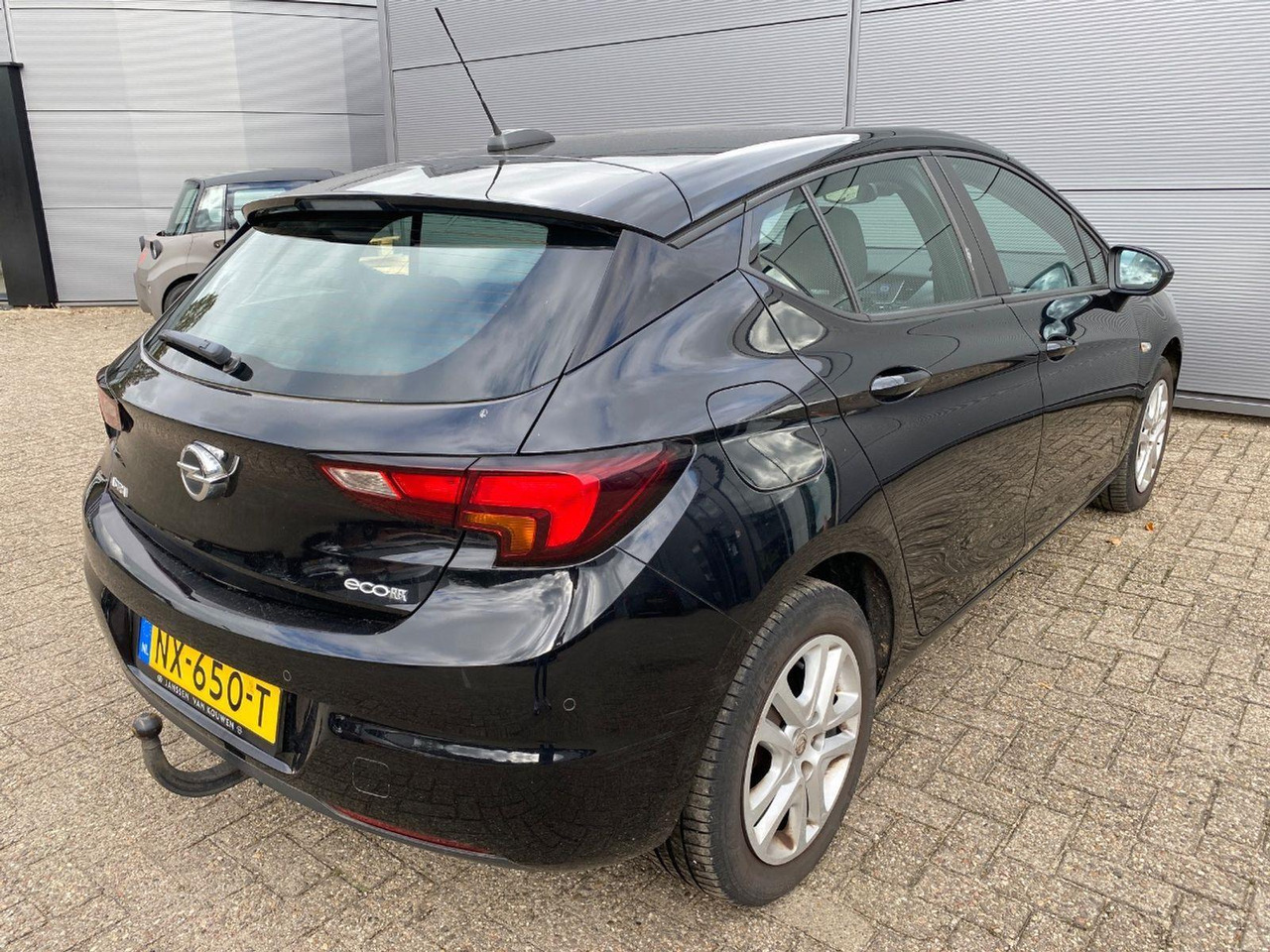 Opel Astra 1.0 Online Edition | 2017 | 112.576 km | NX650T | NAP: Logisch - Hatchback: φωτογραφία 4 Opel Astra 1.0 Online Edition | 2017 | 112.576 km | NX650T | NAP: Logisch - Hatchback: φωτογραφία 4