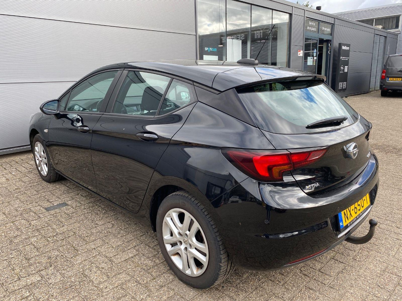 Opel Astra 1.0 Online Edition | 2017 | 112.576 km | NX650T | NAP: Logisch - Hatchback: φωτογραφία 3 Opel Astra 1.0 Online Edition | 2017 | 112.576 km | NX650T | NAP: Logisch - Hatchback: φωτογραφία 3
