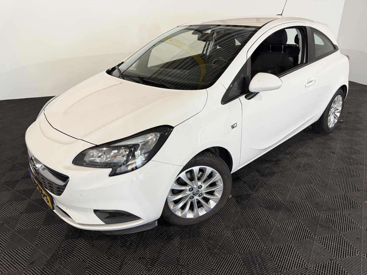 Opel Corsa 1.3 CDTI Business+ 2016 274.545 km JB-136-S - Hatchback: φωτογραφία 1 Opel Corsa 1.3 CDTI Business+ 2016 274.545 km JB-136-S - Hatchback: φωτογραφία 1