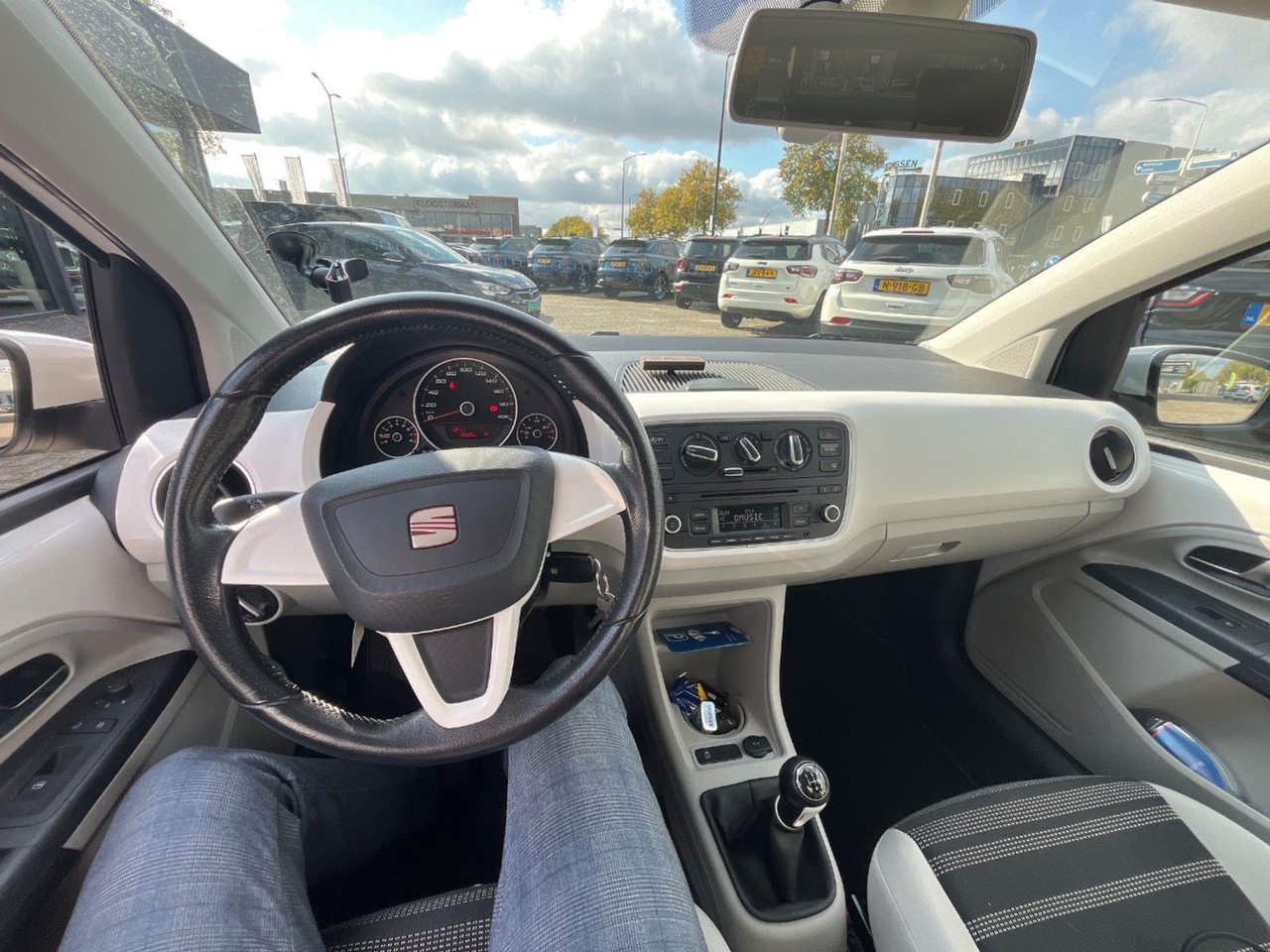 SEAT Mii 1.0 Chill Out | 2013 | 95.838 km | 5KHT21 | NAP: Logisch - Hatchback: φωτογραφία 5 SEAT Mii 1.0 Chill Out | 2013 | 95.838 km | 5KHT21 | NAP: Logisch - Hatchback: φωτογραφία 5