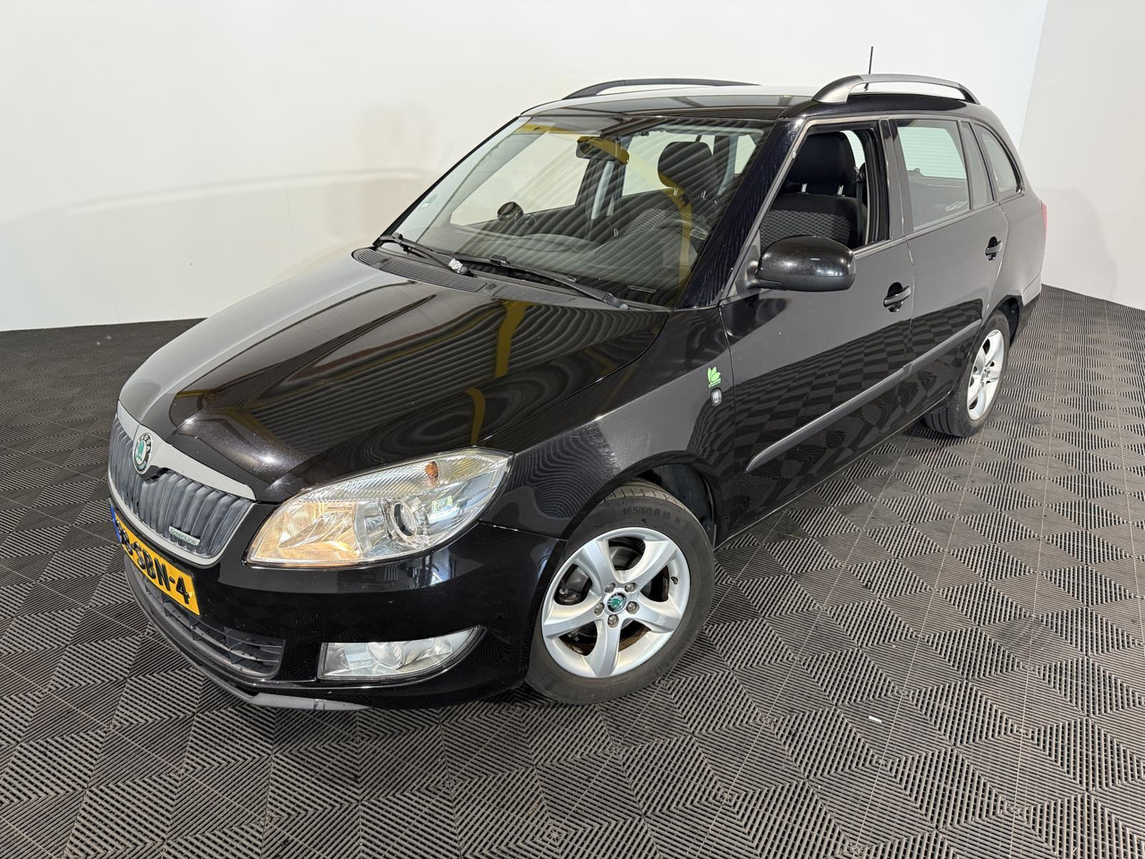 Skoda | Fabia Combi | 1.2 TDI Greenline | 2011 | 191.368 km | 98SBN4 | Logisch - Αυτοκίνητο: φωτογραφία 1 Skoda | Fabia Combi | 1.2 TDI Greenline | 2011 | 191.368 km | 98SBN4 | Logisch - Αυτοκίνητο: φωτογραφία 1
