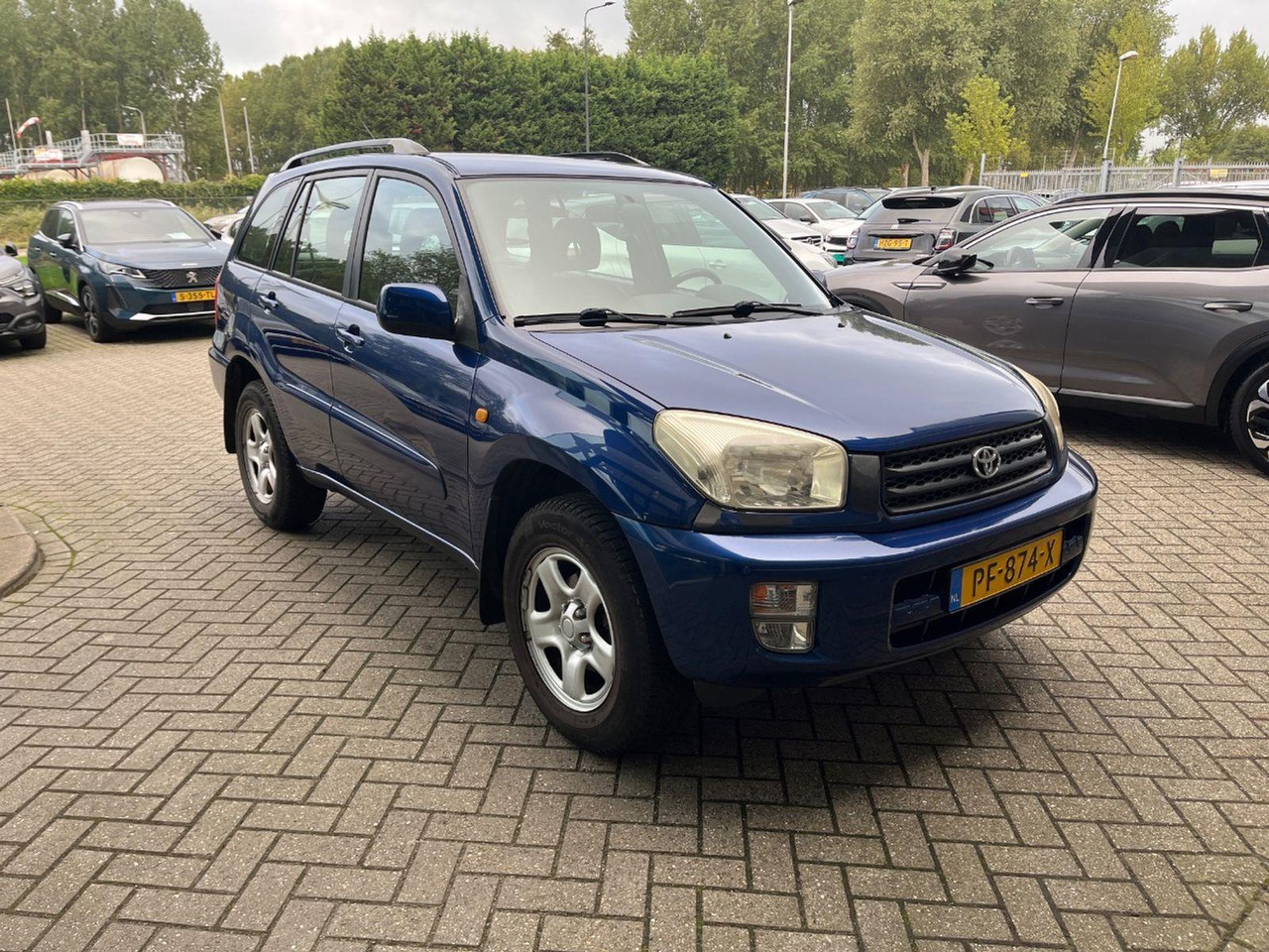 Toyota RAV4 1.8 - 16V VVT - i Luna | 2003 | 130.936 km | PF874X | NAP: Geen oordeel - SUV: φωτογραφία 2 Toyota RAV4 1.8 - 16V VVT - i Luna | 2003 | 130.936 km | PF874X | NAP: Geen oordeel - SUV: φωτογραφία 2
