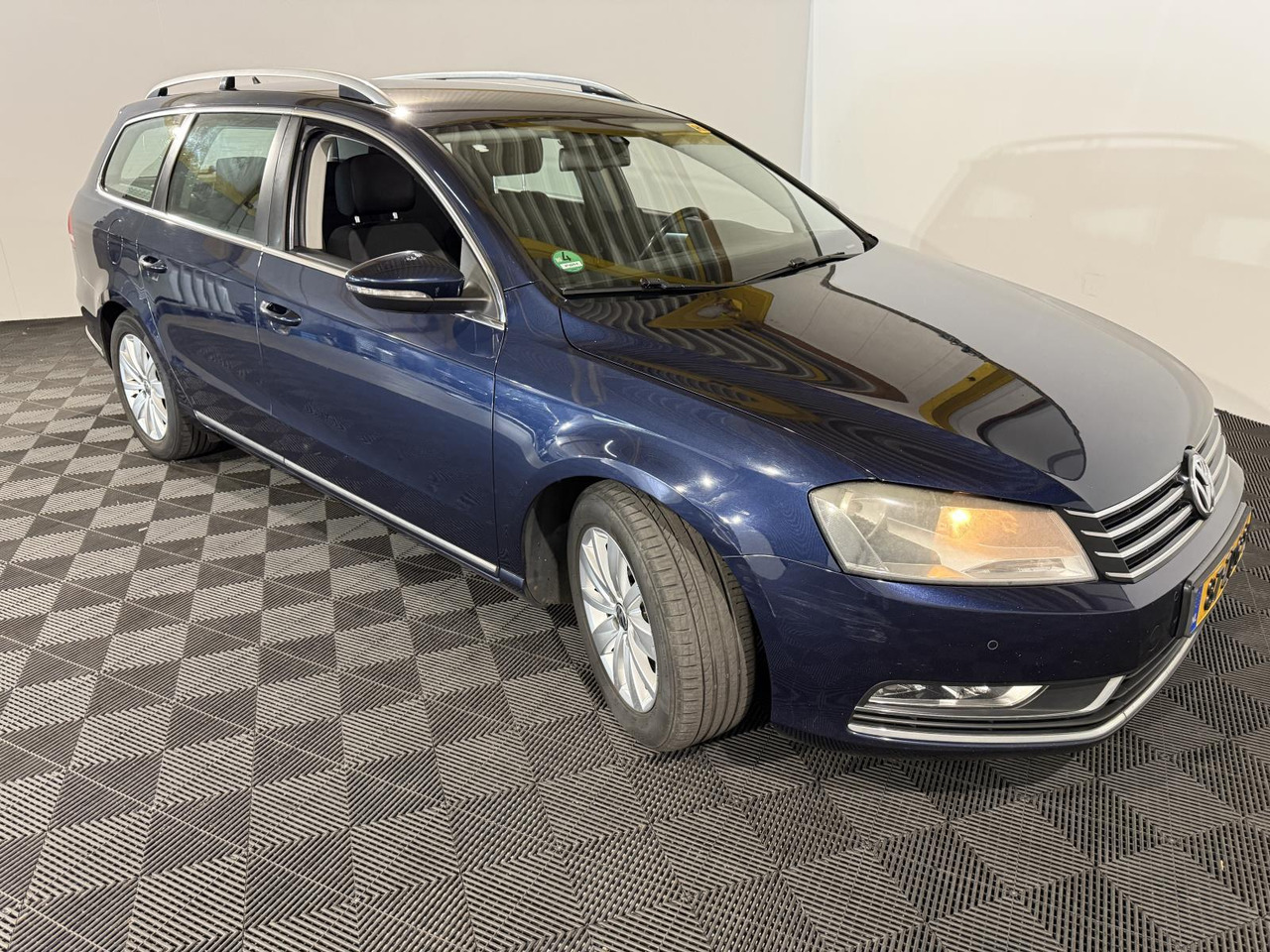 Volkswagen | Passat Variant | 1.6 TDI Comfortline BlueMotion | 2011 | 358.371 km | 87ZDG9 | Geen oordeel - Αυτοκίνητο: φωτογραφία 3 Volkswagen | Passat Variant | 1.6 TDI Comfortline BlueMotion | 2011 | 358.371 km | 87ZDG9 | Geen oordeel - Αυτοκίνητο: φωτογραφία 3