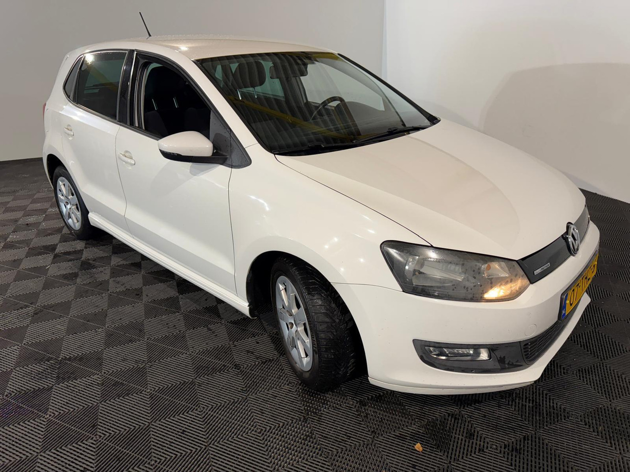 Volkswagen | Polo | 1.2 TDI BlueMotion Comfortline | 2012 | 234.632 km | 07THZ6 | Logisch - Hatchback: φωτογραφία 3 Volkswagen | Polo | 1.2 TDI BlueMotion Comfortline | 2012 | 234.632 km | 07THZ6 | Logisch - Hatchback: φωτογραφία 3