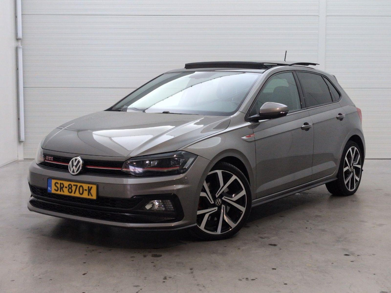 Volkswagen Polo 2.0 TSI GTI | 2018 | 208.534 km | Automaat | SR870K | NAP: Logisch - Hatchback: φωτογραφία 1 Volkswagen Polo 2.0 TSI GTI | 2018 | 208.534 km | Automaat | SR870K | NAP: Logisch - Hatchback: φωτογραφία 1