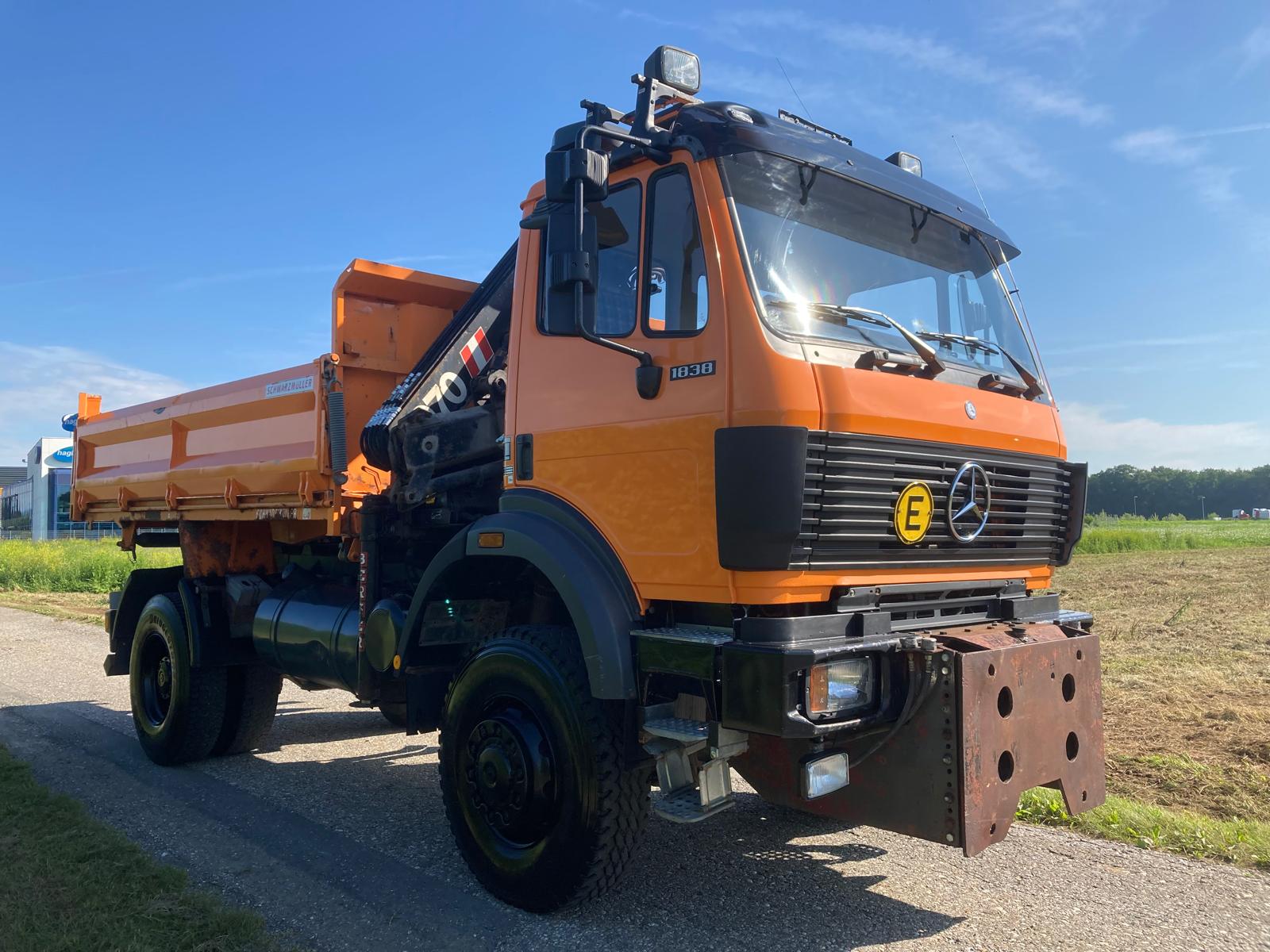 MERCEDES-BENZ SK1838AK - Φορτηγό ανατρεπόμενο, Φορτηγό με γερανό: φωτογραφία 1 MERCEDES-BENZ SK1838AK - Φορτηγό ανατρεπόμενο, Φορτηγό με γερανό: φωτογραφία 1