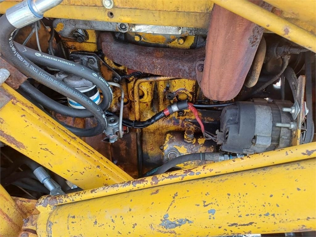 Φορτωτής εκσκαφέας Massey Ferguson 50B traktorikaivuri: φωτογραφία 9