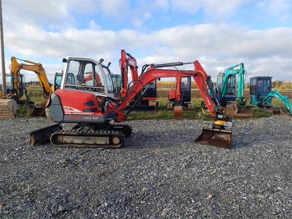 Neuson 3602RD Engcon pyörittäjällä - Μίνι εκσκαφέας: φωτογραφία 5 Neuson 3602RD Engcon pyörittäjällä - Μίνι εκσκαφέας: φωτογραφία 5
