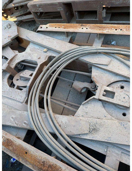 Liebherr Stein HT Diaphragm Wall - Αρπάγη για Κατασκευή μηχανήματα: φωτογραφία 3 Liebherr Stein HT Diaphragm Wall - Αρπάγη για Κατασκευή μηχανήματα: φωτογραφία 3