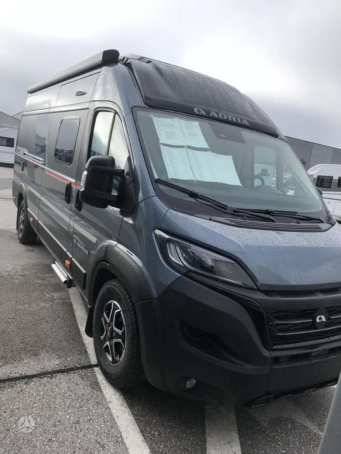 ADRIA Twin Sport 640 SG - Αυτοκινούμενο βαν: φωτογραφία 1 ADRIA Twin Sport 640 SG - Αυτοκινούμενο βαν: φωτογραφία 1