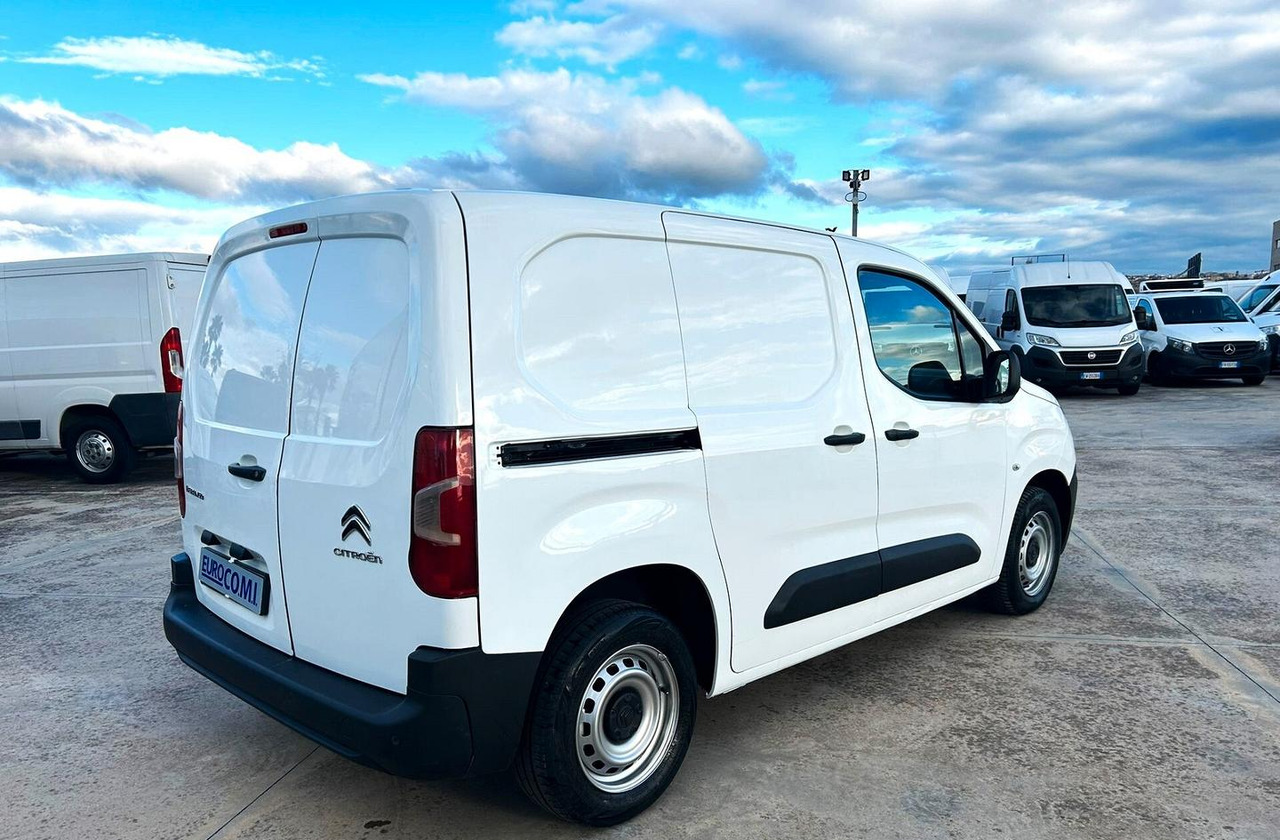 Citroen Berligno 1.6 HDi 100 cv 3 posti - Μικρό βαν: φωτογραφία 5 Citroen Berligno 1.6 HDi 100 cv 3 posti - Μικρό βαν: φωτογραφία 5