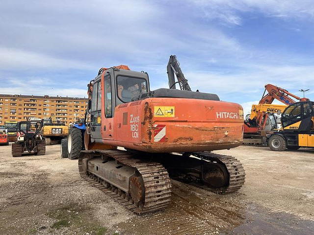 Hitachi ZX180 - Ερπυστριοφόρος εκσκαφέας: φωτογραφία 3 Hitachi ZX180 - Ερπυστριοφόρος εκσκαφέας: φωτογραφία 3