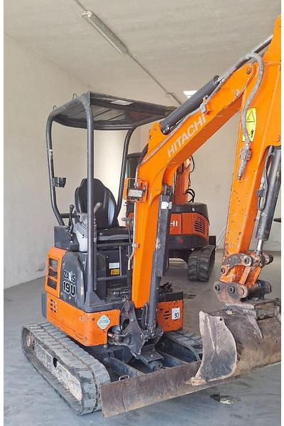 Hitachi ZX19U - Μίνι εκσκαφέας: φωτογραφία 1 Hitachi ZX19U - Μίνι εκσκαφέας: φωτογραφία 1