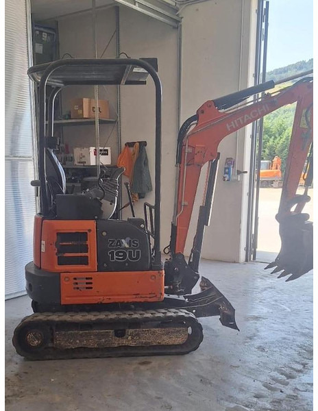 Hitachi ZX19U - Μίνι εκσκαφέας: φωτογραφία 4 Hitachi ZX19U - Μίνι εκσκαφέας: φωτογραφία 4