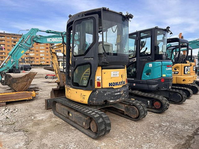 Komatsu PC30 - Μίνι εκσκαφέας: φωτογραφία 2 Komatsu PC30 - Μίνι εκσκαφέας: φωτογραφία 2