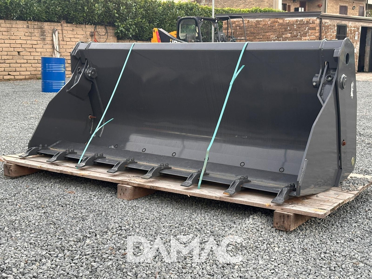 NEW HOLLAND 220 - Κουβάς για φορτωτή: φωτογραφία 2 NEW HOLLAND 220 - Κουβάς για φορτωτή: φωτογραφία 2