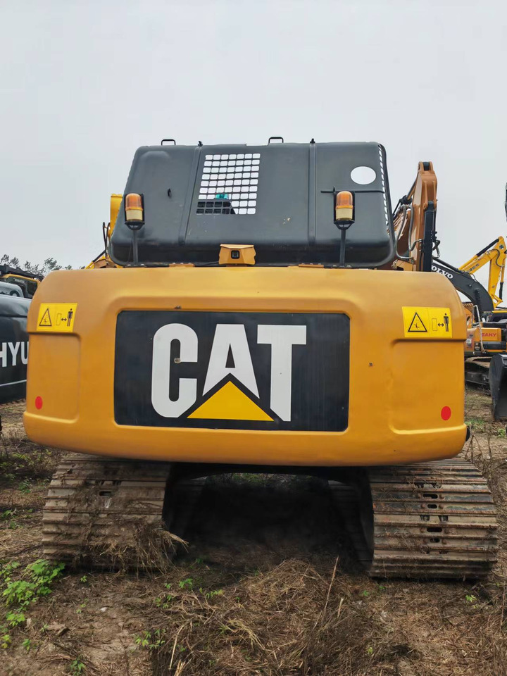 CATERPILLAR 320D2 - Ερπυστριοφόρος εκσκαφέας: φωτογραφία 4 CATERPILLAR 320D2 - Ερπυστριοφόρος εκσκαφέας: φωτογραφία 4