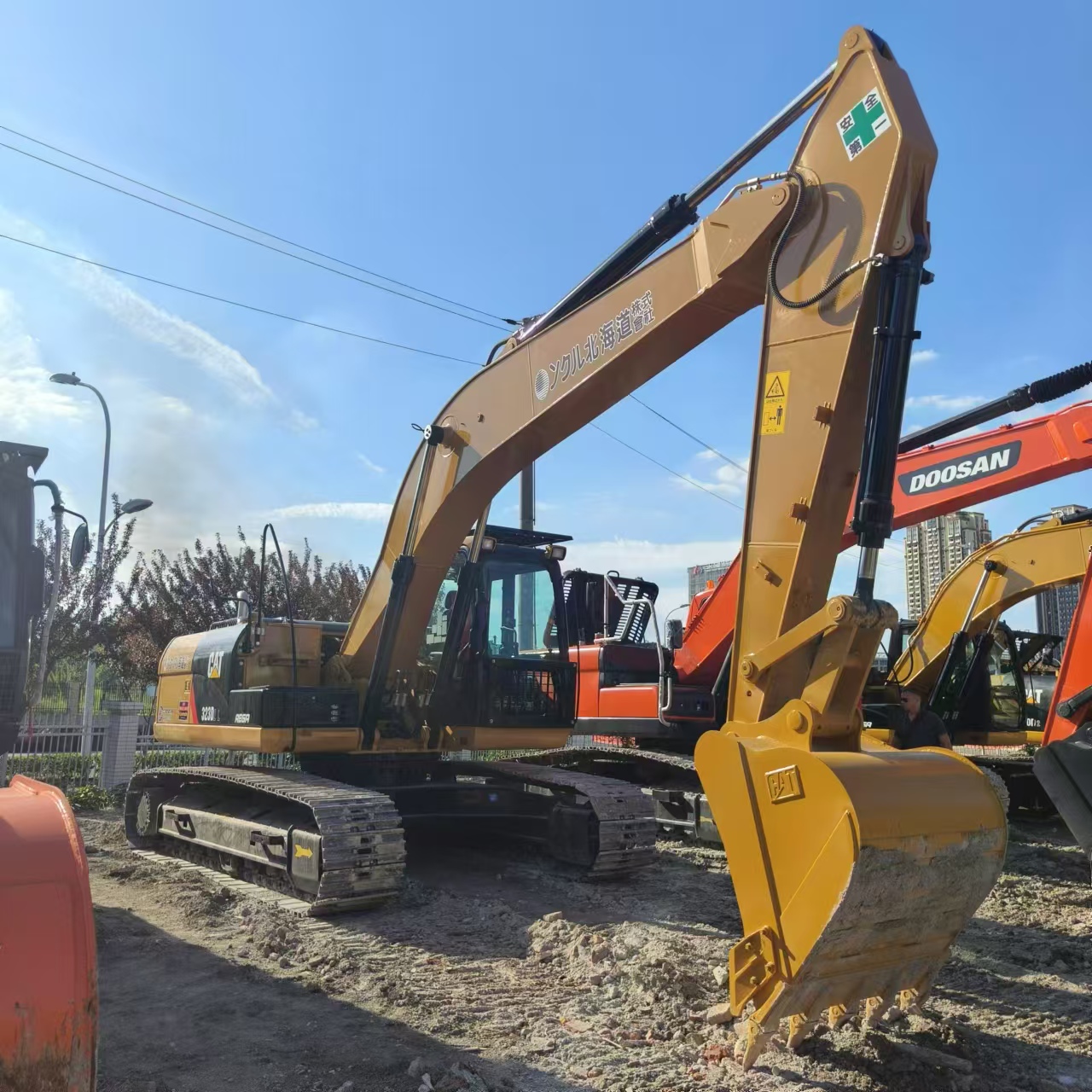 CATERPILLAR 323D - Ερπυστριοφόρος εκσκαφέας: φωτογραφία 2 CATERPILLAR 323D - Ερπυστριοφόρος εκσκαφέας: φωτογραφία 2