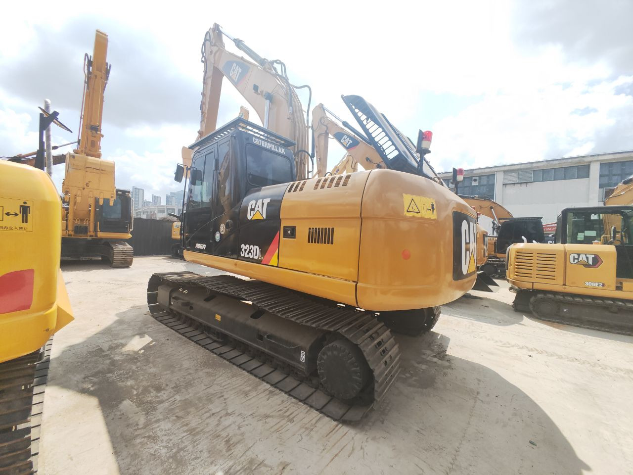 CATERPILLAR 323D - Ερπυστριοφόρος εκσκαφέας: φωτογραφία 5 CATERPILLAR 323D - Ερπυστριοφόρος εκσκαφέας: φωτογραφία 5