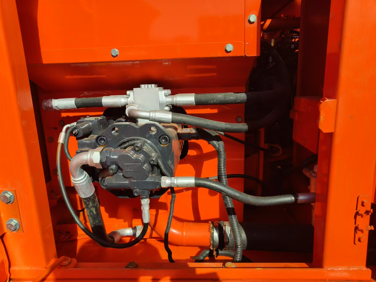 Εκσκαφέας DOOSAN DX150: φωτογραφία 8 Εκσκαφέας DOOSAN DX150: φωτογραφία 8